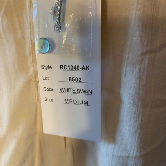 🆕 Ali & Kris Roll Up Sleeve Top - size M - Picture 6 of 8